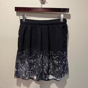 Lululemon Men's black and gray abstract unique Gym Shorts Small S 7" inseam